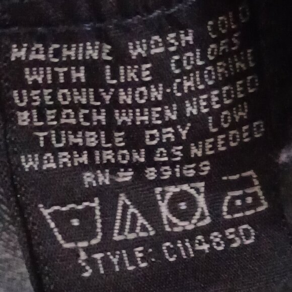 3/4 sleeve thin Jean jacket. Zippered. Very comfortable. - Picture 3 of 5